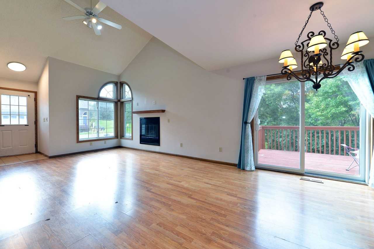 144 Primrose Ct - Photo 7 of 23