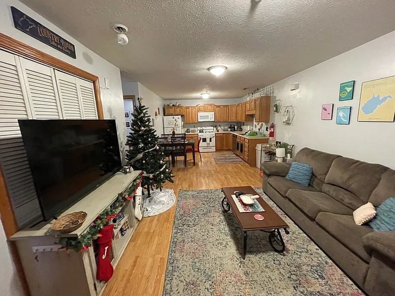 52 Campus Drive - Photo 6 of 18