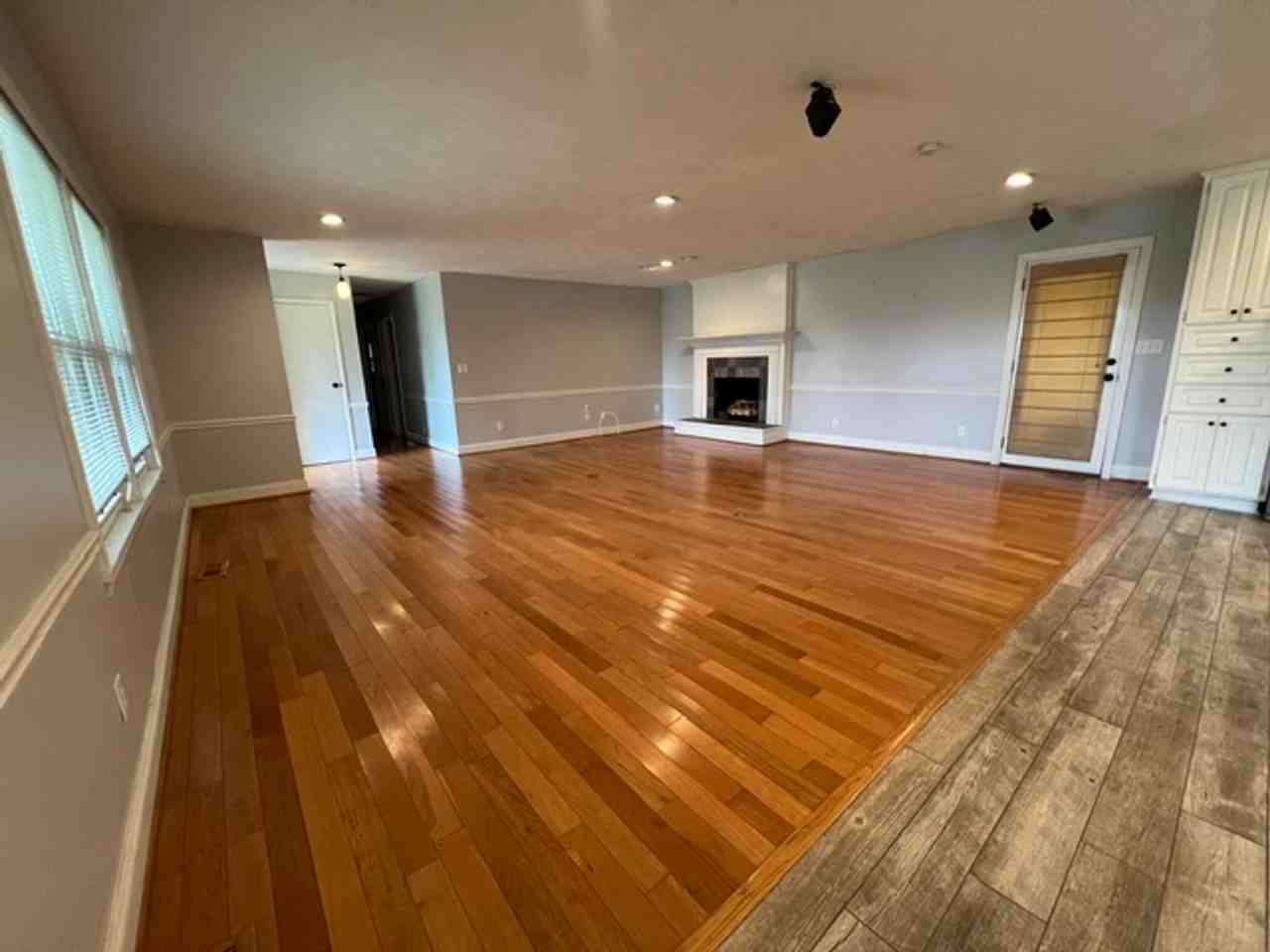 223 S Lake Dr - Photo 3 of 12
