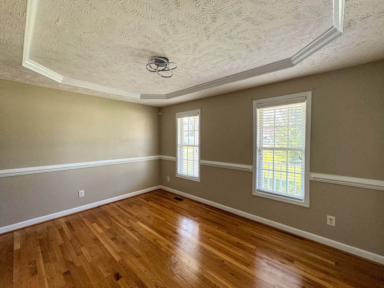 51 Jubilee Ct - Photo 2 of 34