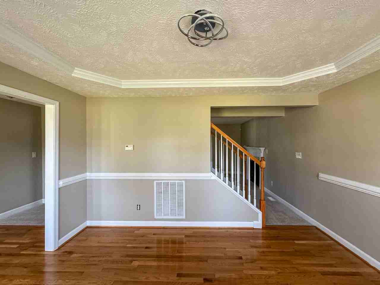 51 Jubilee Ct - Photo 4 of 34
