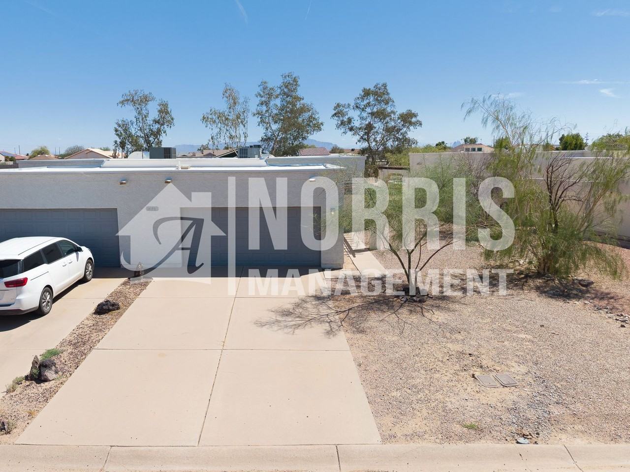 14173 S Berwick Rd - Photo 2 of 33
