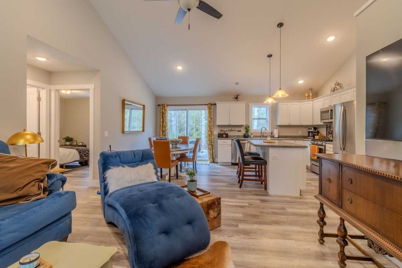 10106 Summit City Rd - Photo 5 of 31