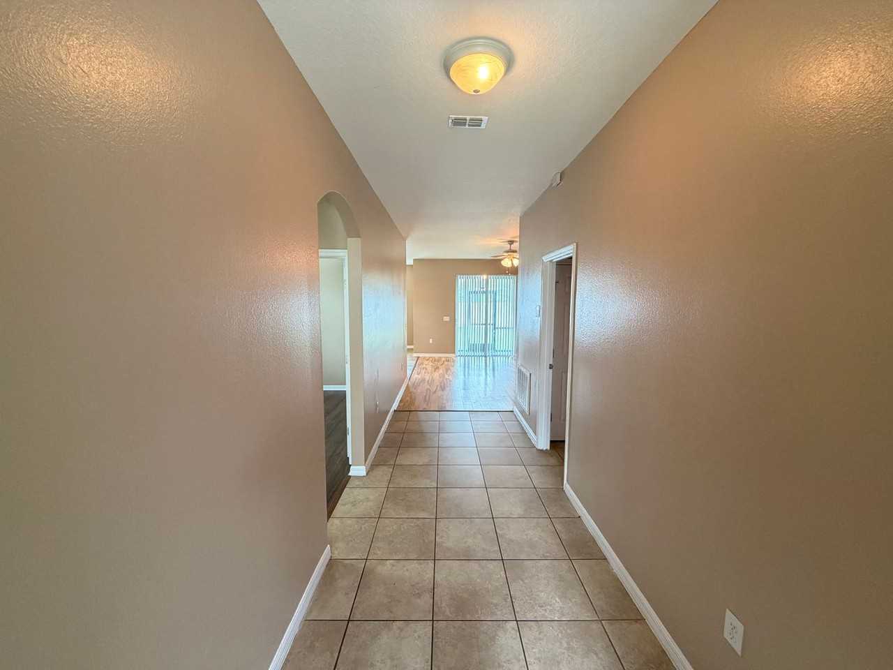 633 Highland Meadows Ave - Photo 4 of 18