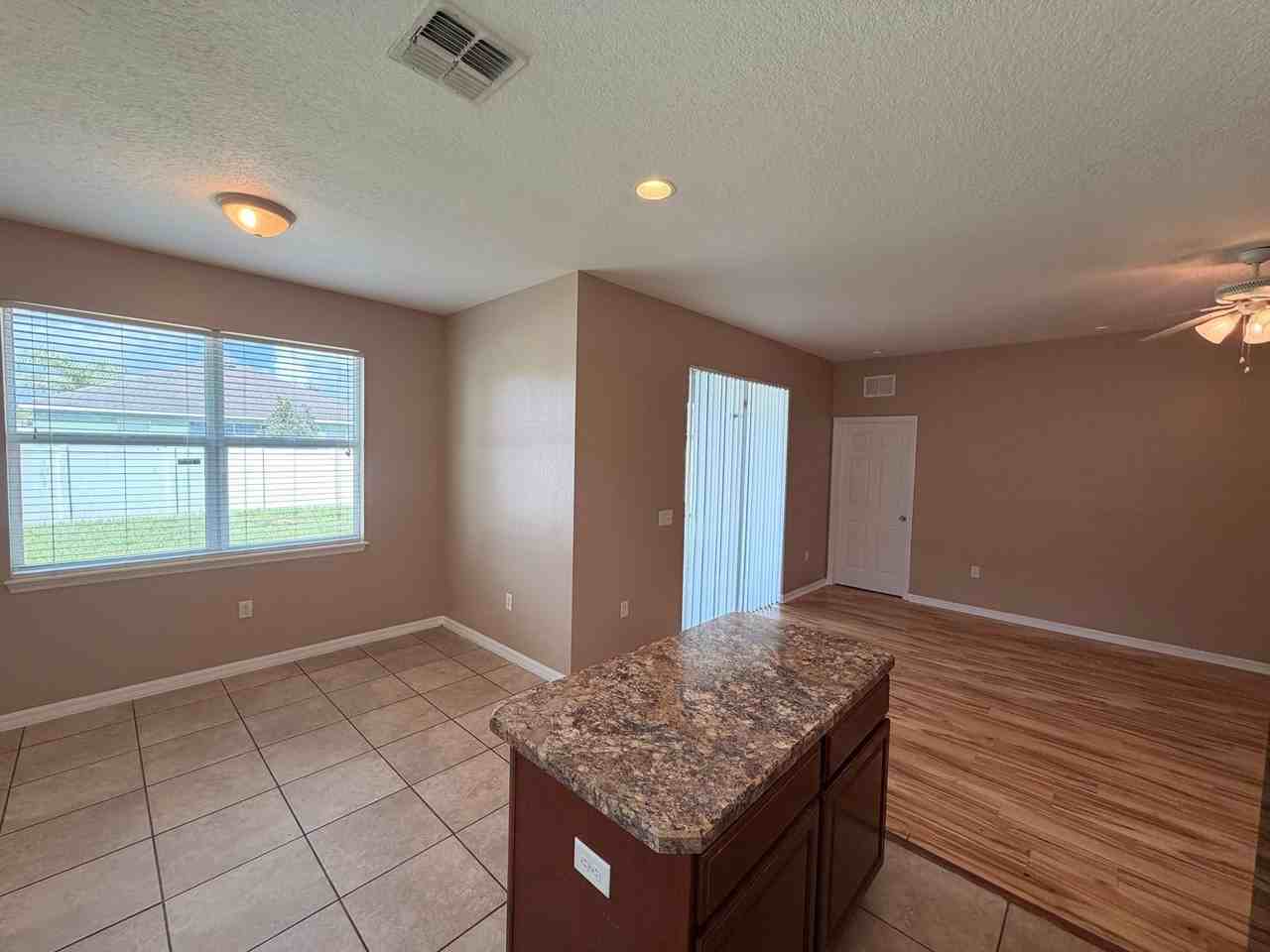 633 Highland Meadows Ave - Photo 7 of 18