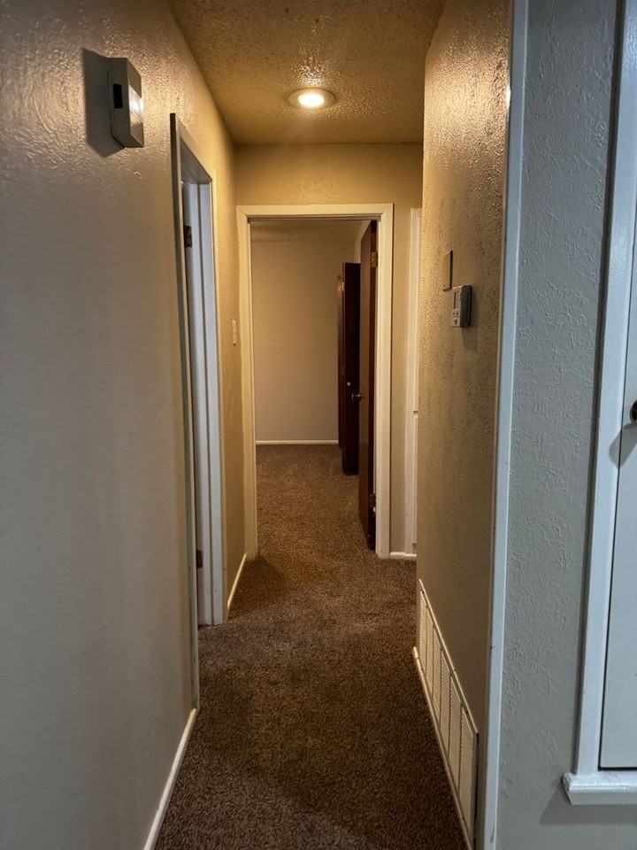 4408 54th St - Photo 6 of 12