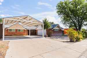 featured image of 1240 W Copper Ave