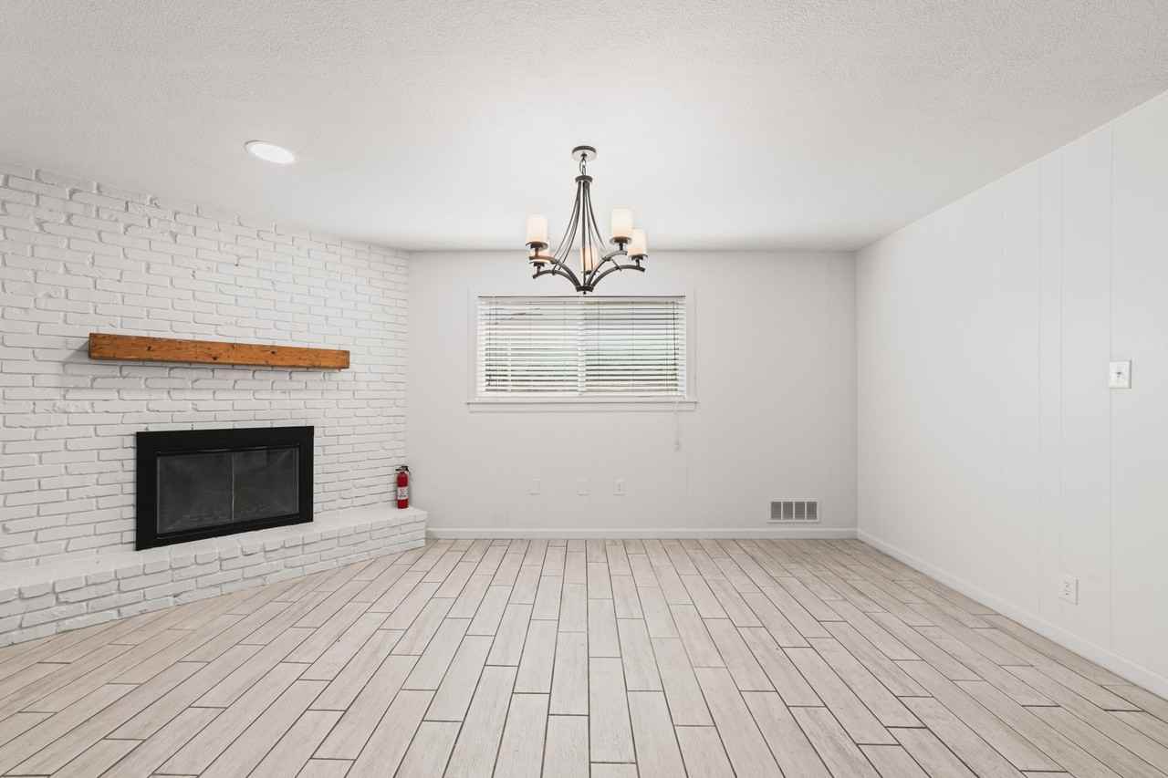 1240 W Copper Ave - Photo 6 of 15
