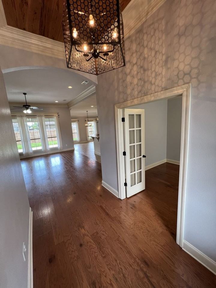 7335 Oakview Dr - Photo 6 of 50