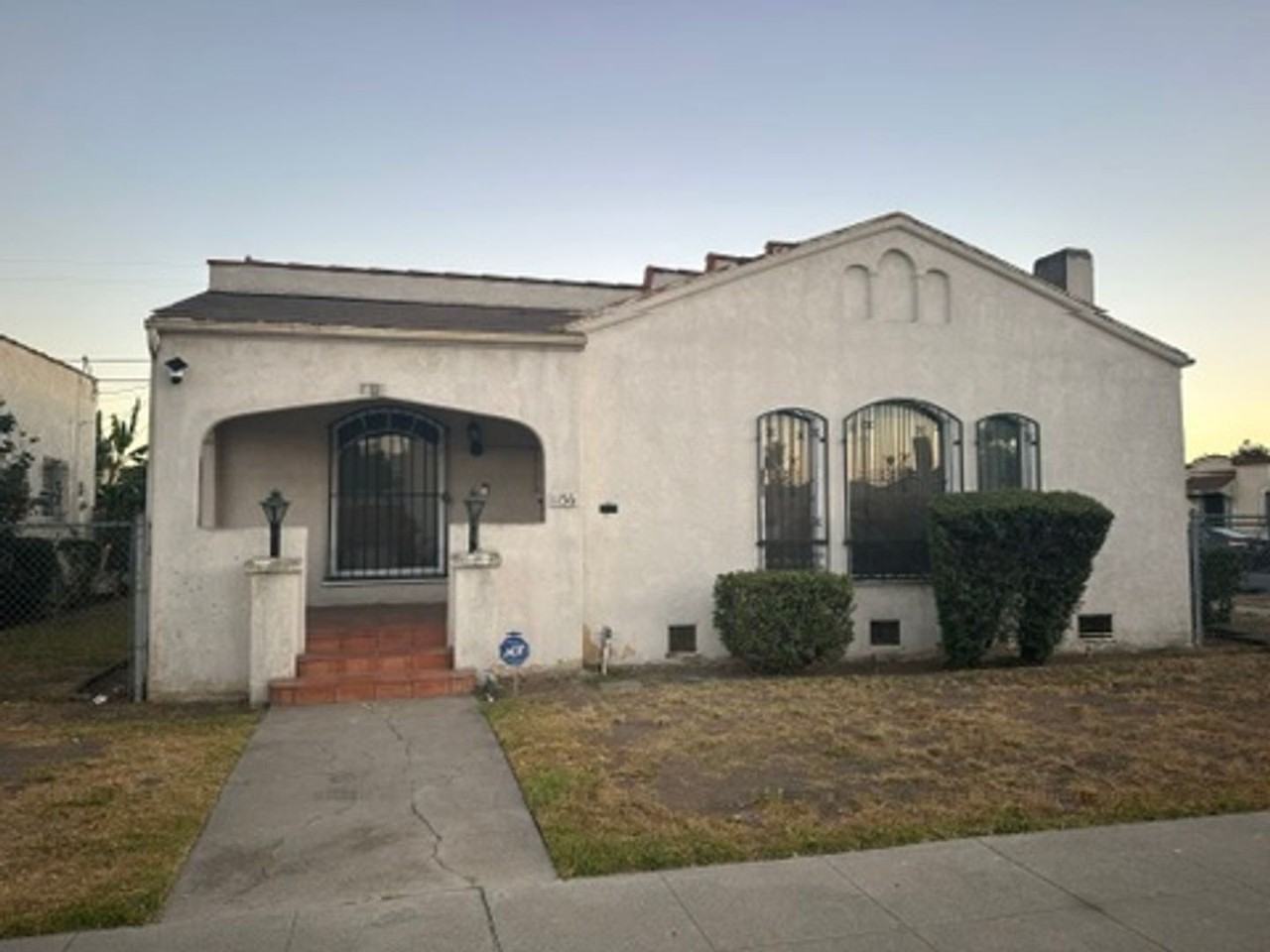 1156 W 65th St - Photo 3 of 6