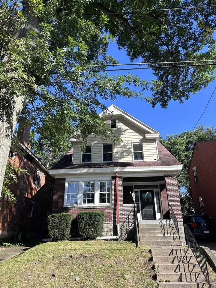 1116 Ingham St - Photo 2 of 45