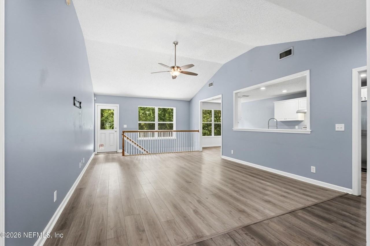 3374 Millcrest Pl - Photo 3 of 17