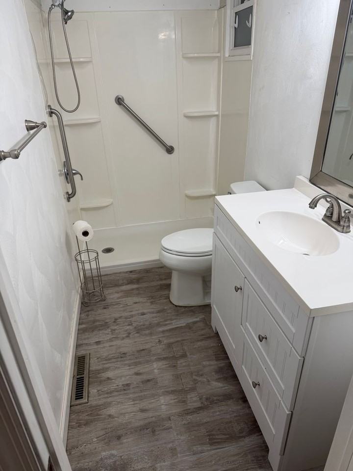 2519 Jane St - Photo 3 of 9
