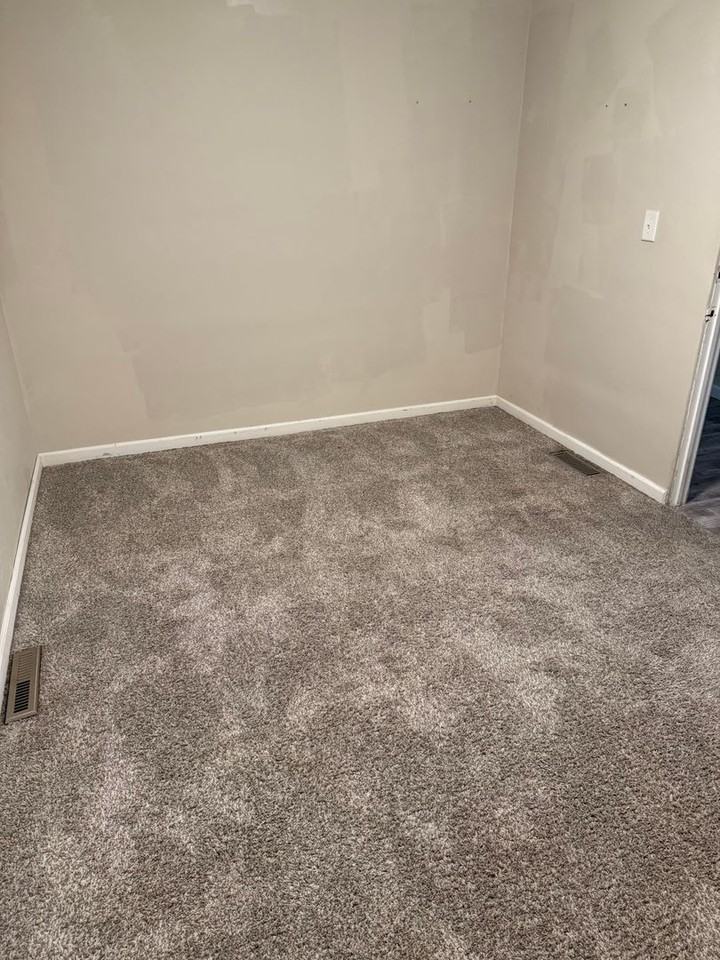 2519 Jane St - Photo 5 of 9