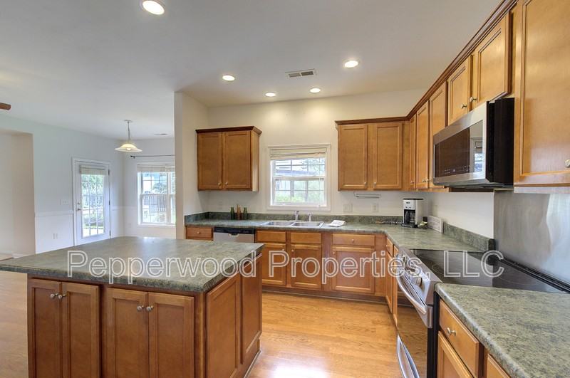 316 Archway Ct - Photo 3 of 19