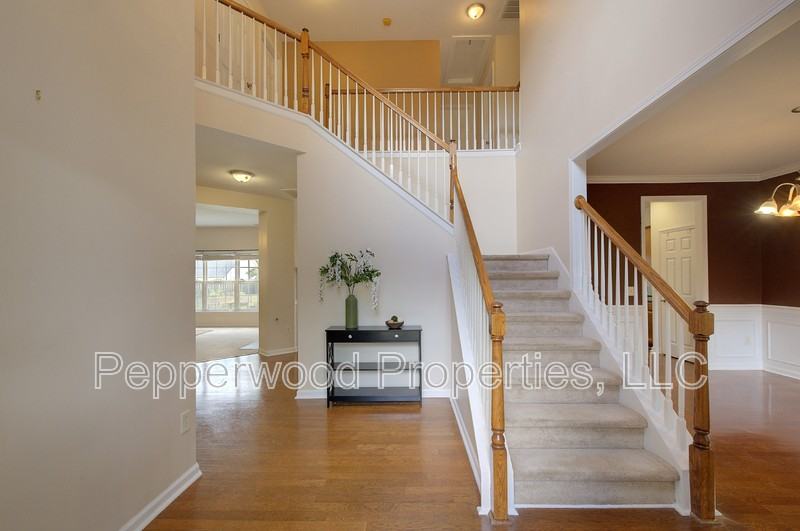 316 Archway Ct - Photo 5 of 19