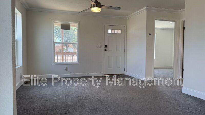 743 S Joe Martinez Ct - Photo 4 of 22
