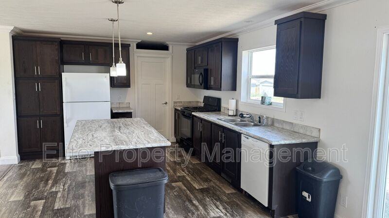 743 S Joe Martinez Ct - Photo 6 of 22