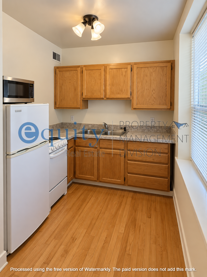 563 & 565 E 1st Ave - EPM - Photo 6 of 10