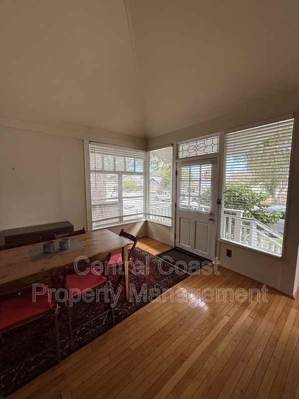 622 Congress Ave - Photo 7 of 19