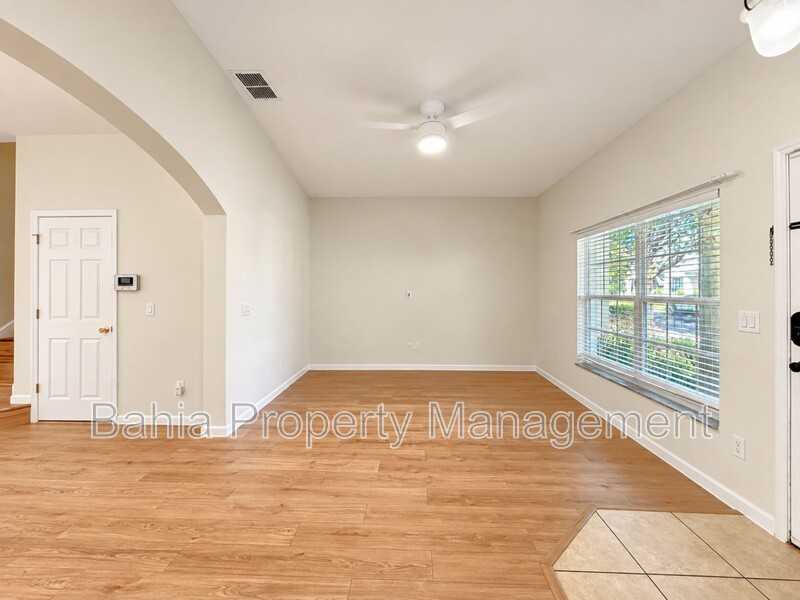 11838 Deer Path Way - Photo 4 of 28