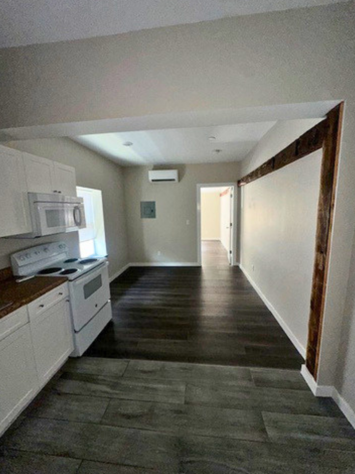 1613 Main Street - Photo 4 of 7