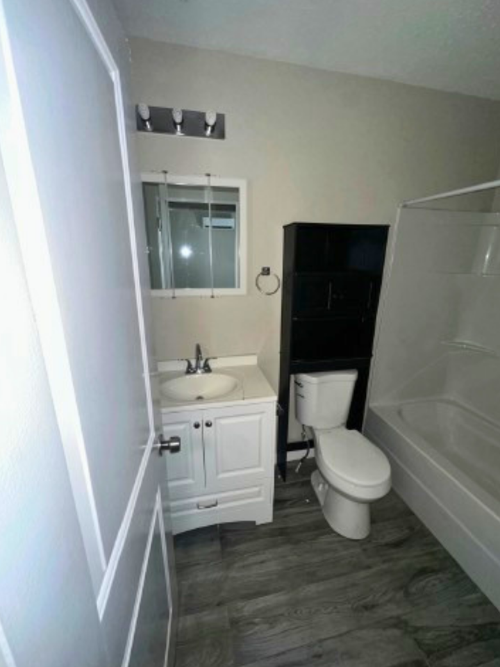 1613 Main Street - Photo 6 of 7