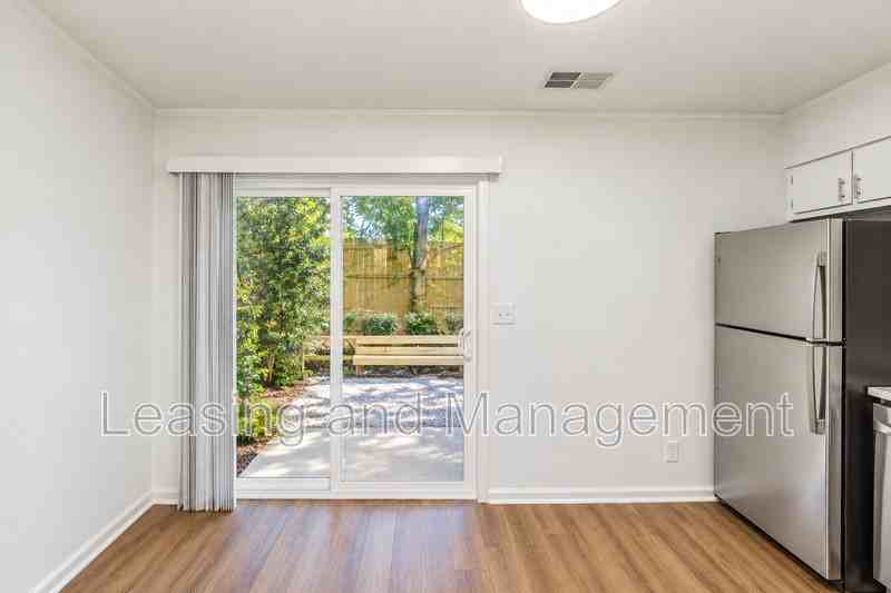 907 Royal Tern Ln #A - Photo 5 of 18
