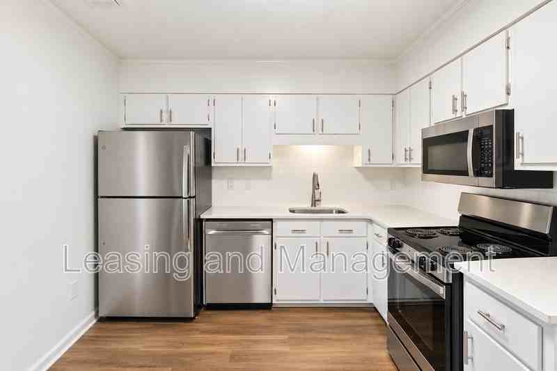 907 Royal Tern Ln #A - Photo 6 of 18