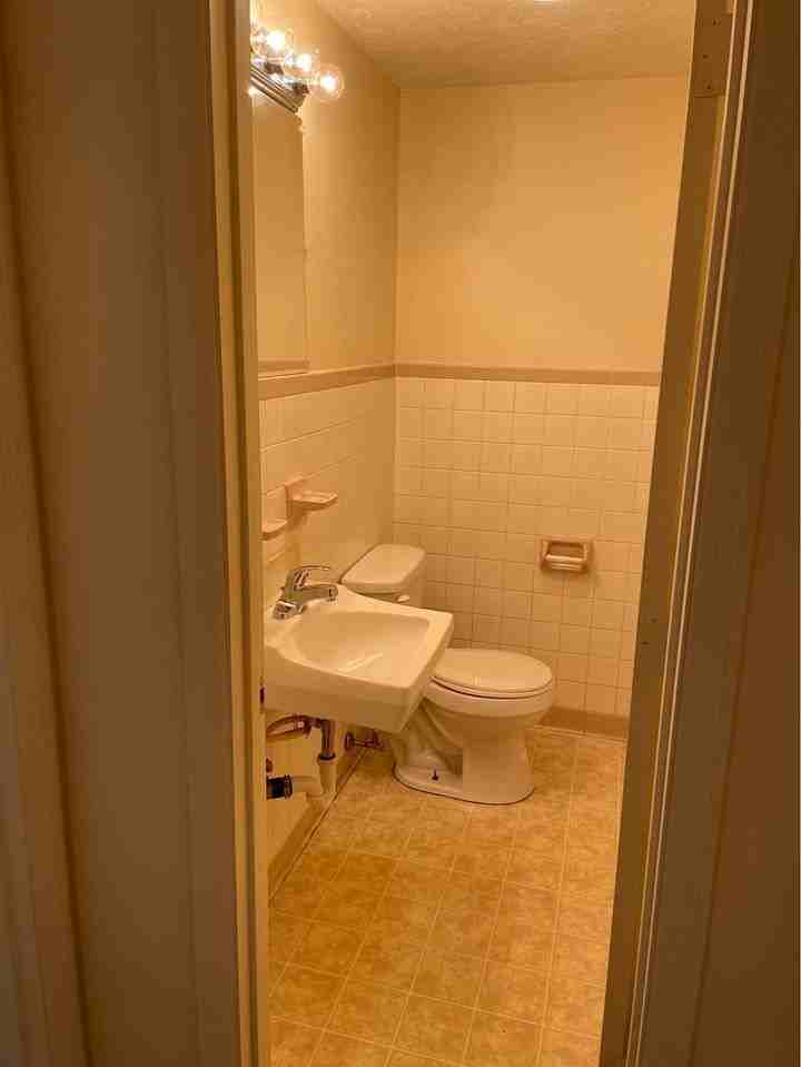 230.5 South Porter Drive - Photo 7 of 8