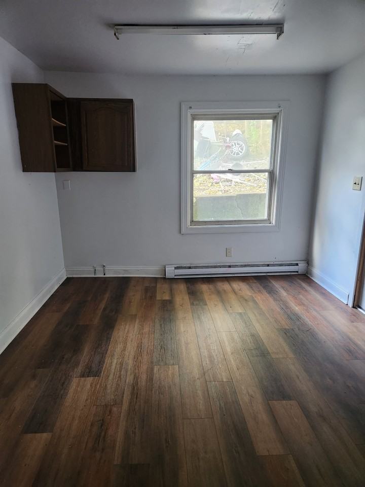248 West Fairview Street, Piedmont, WV 26750 - Photo 3 of 11