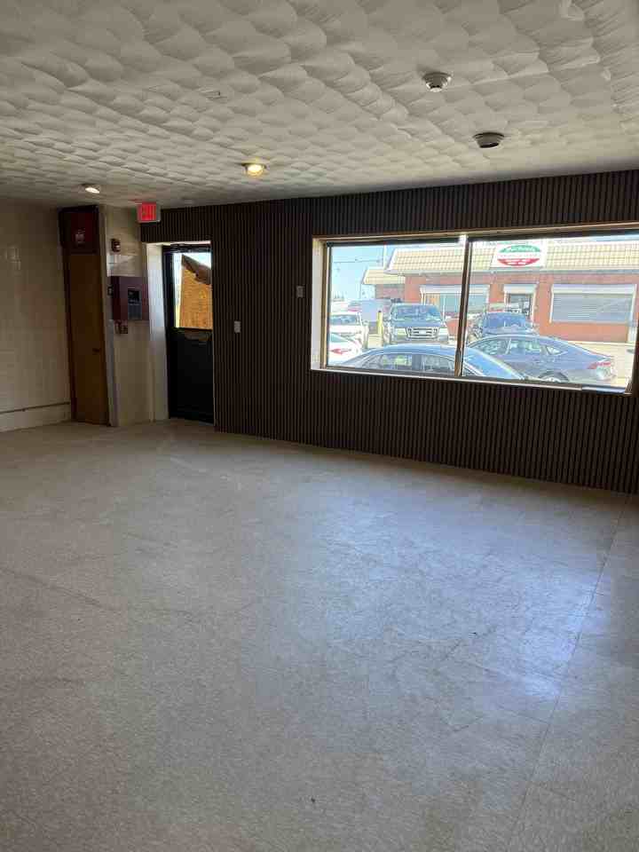 1113 West Hill Street - Photo 2 of 22