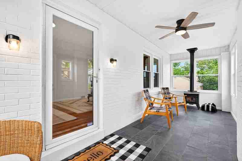 407 Cornell Ave - Photo 6 of 35