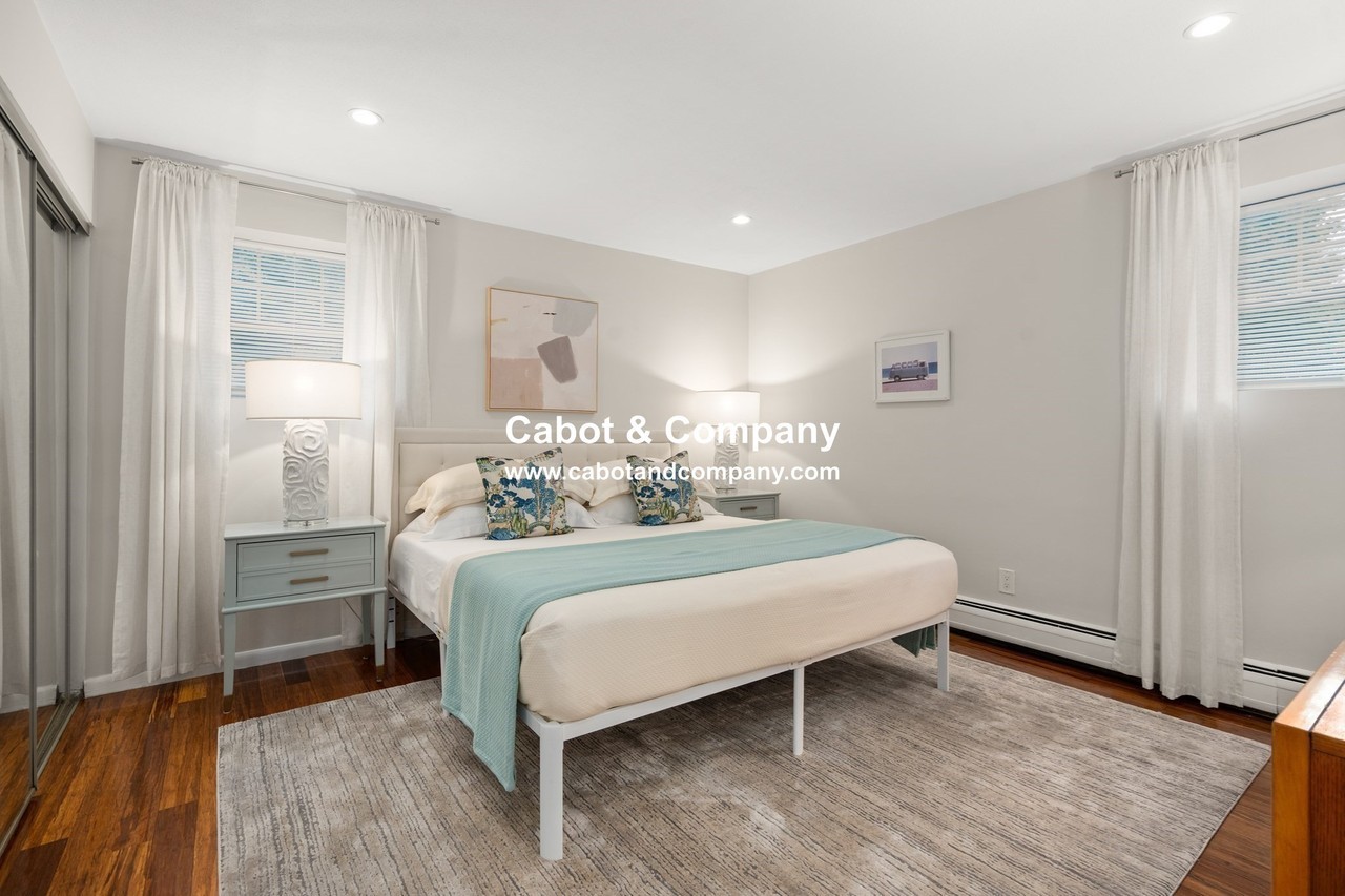 804 Centre St #8A - Photo 7 of 9
