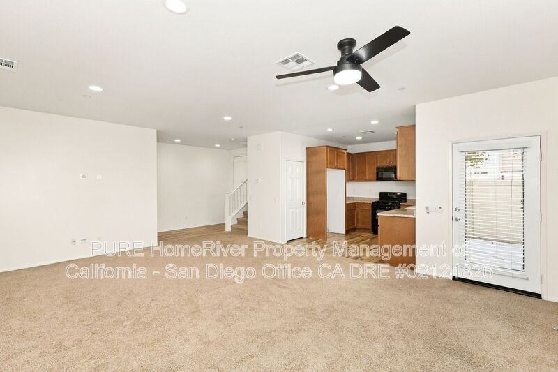223 Dun Blazer Way - Photo 3 of 20