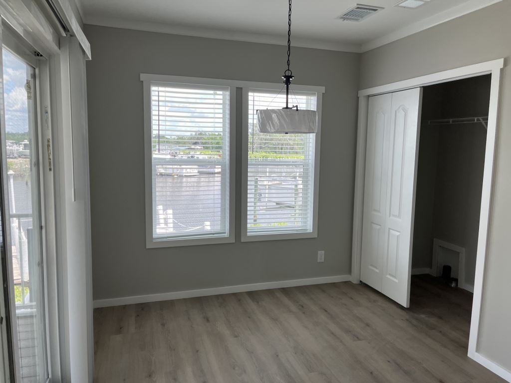 195 Denmark Dr - Photo 4 of 36
