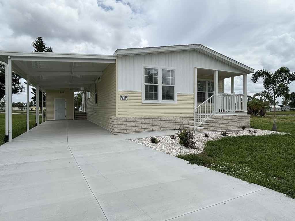 19188 Meadowbrook Ct - Photo 4 of 33