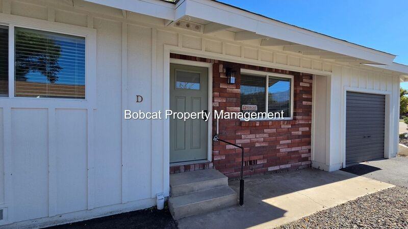 1461 Hussman Ave #D - Photo 3 of 34