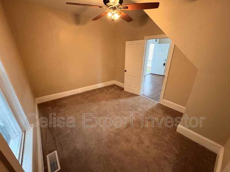2506 Miner St #1 - Photo 4 of 7