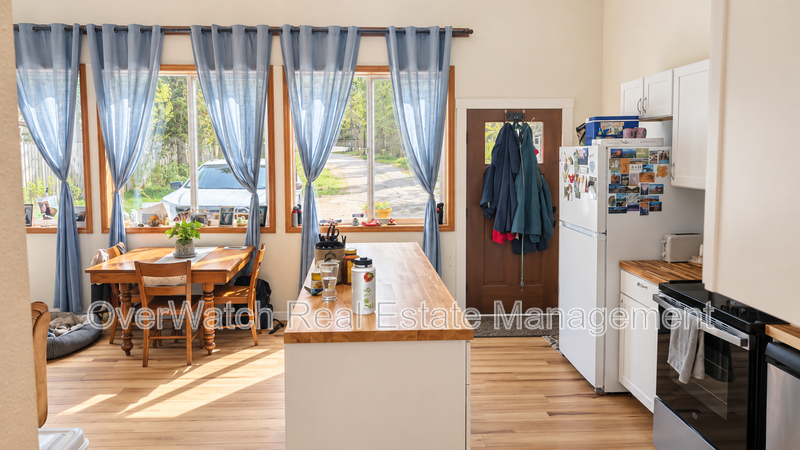 10324 Chain Of Rock St Eagle River - Photo 3 of 12