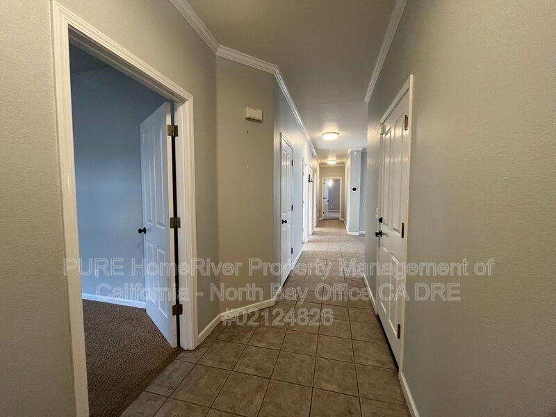474 Briarwood Dr - Photo 2 of 33