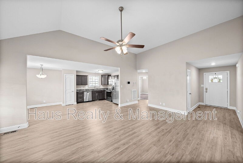 314 Lugano Ln - Photo 5 of 29