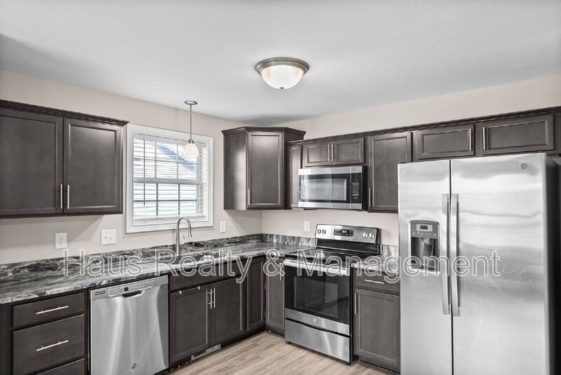 314 Lugano Ln - Photo 6 of 29