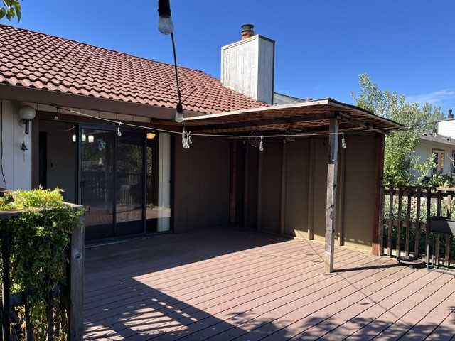 243 Alexandria Drive - Photo 5 of 20
