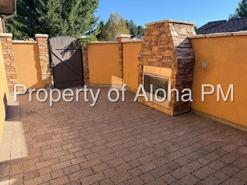 129 E Cholla Hills St - Photo 4 of 31