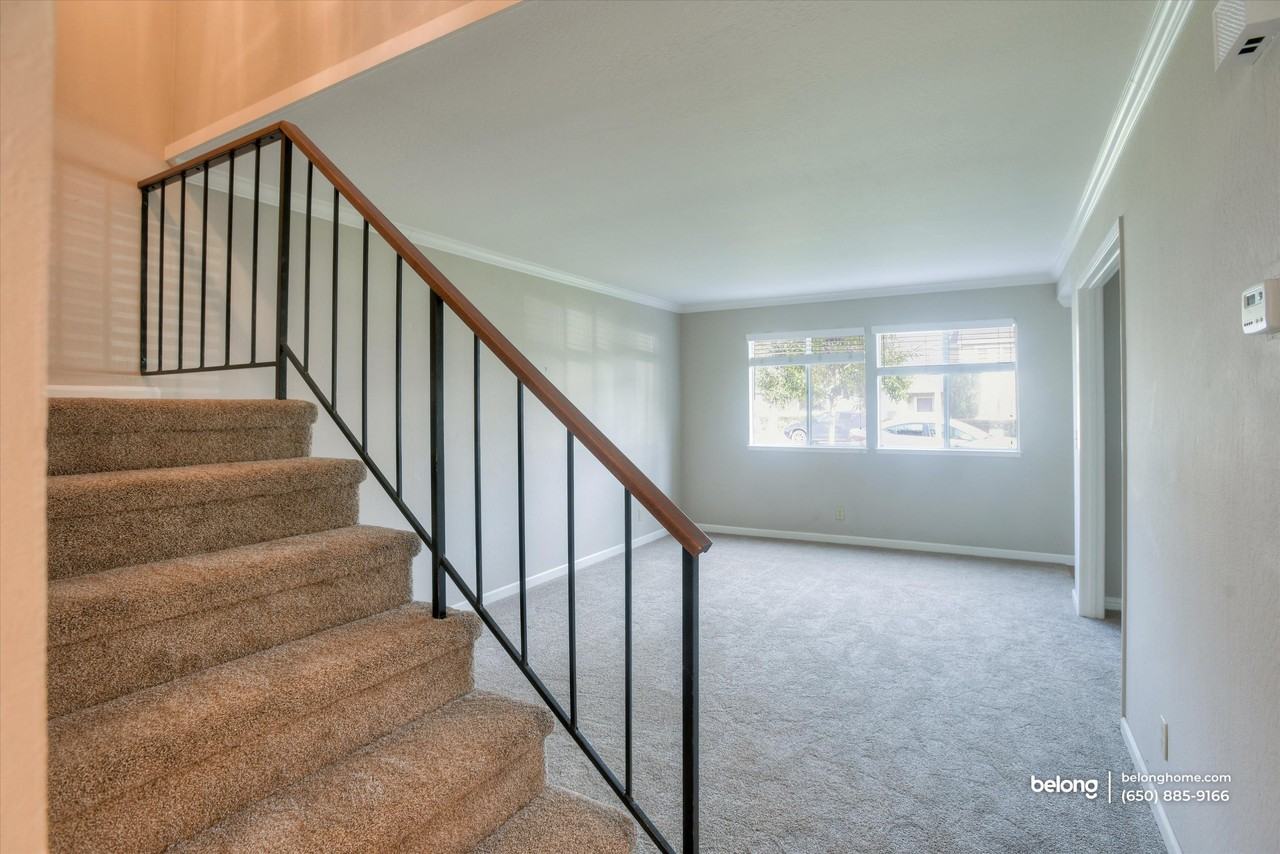 768 Comet Dr - Photo 6 of 41