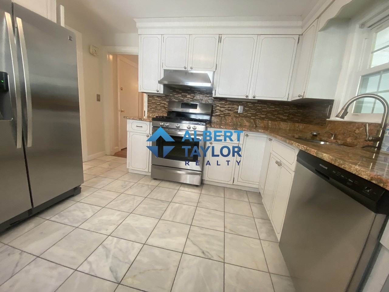 49 Hackensack Rd - Photo 4 of 29