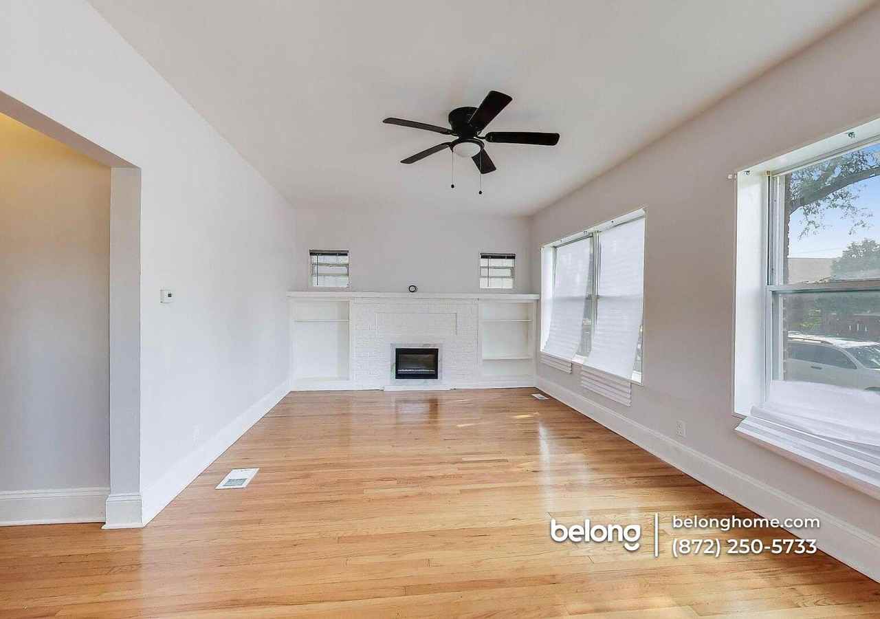 8301 S Maryland Ave - Photo 5 of 41