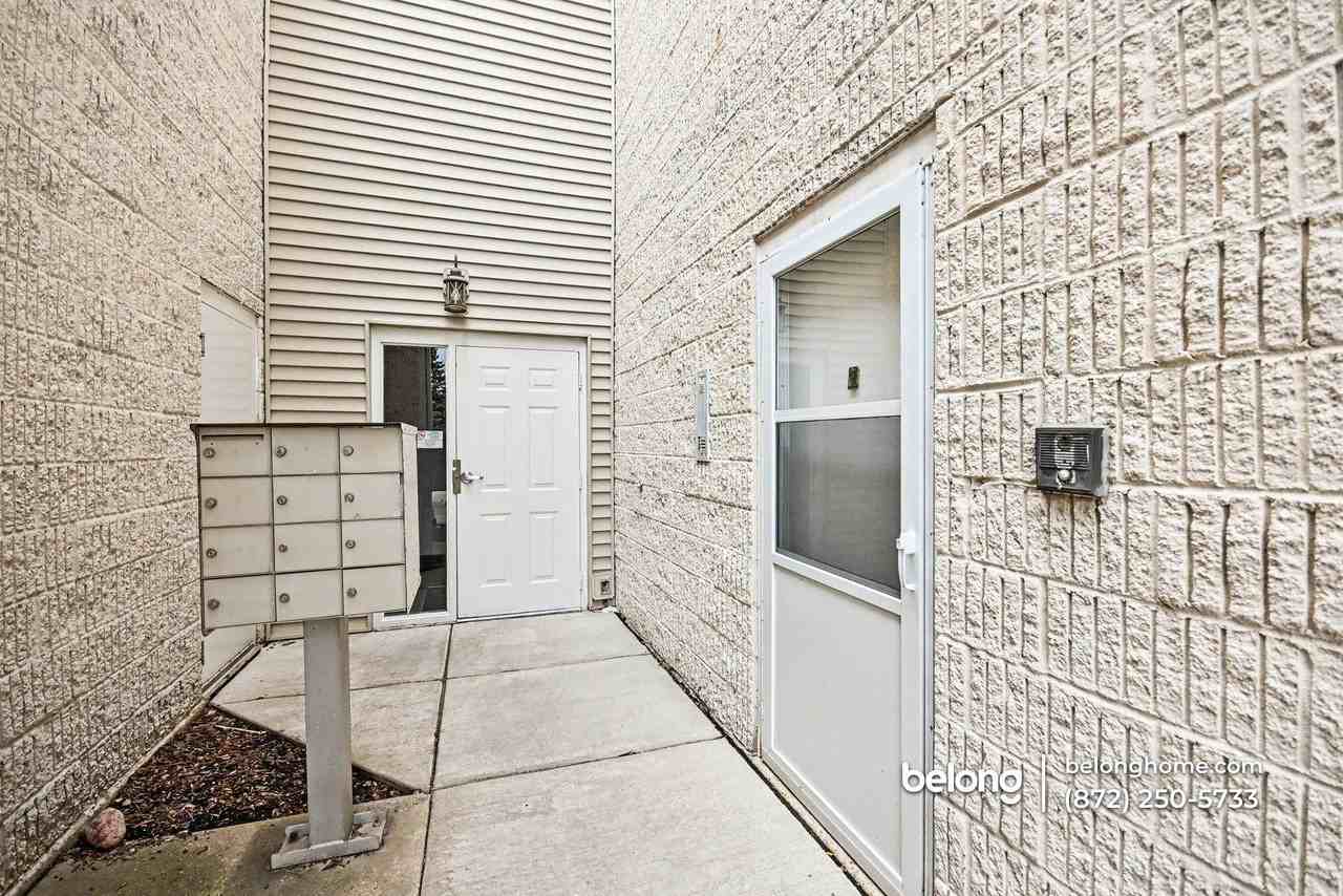 728 N Gary Ave #214 - Photo 2 of 16