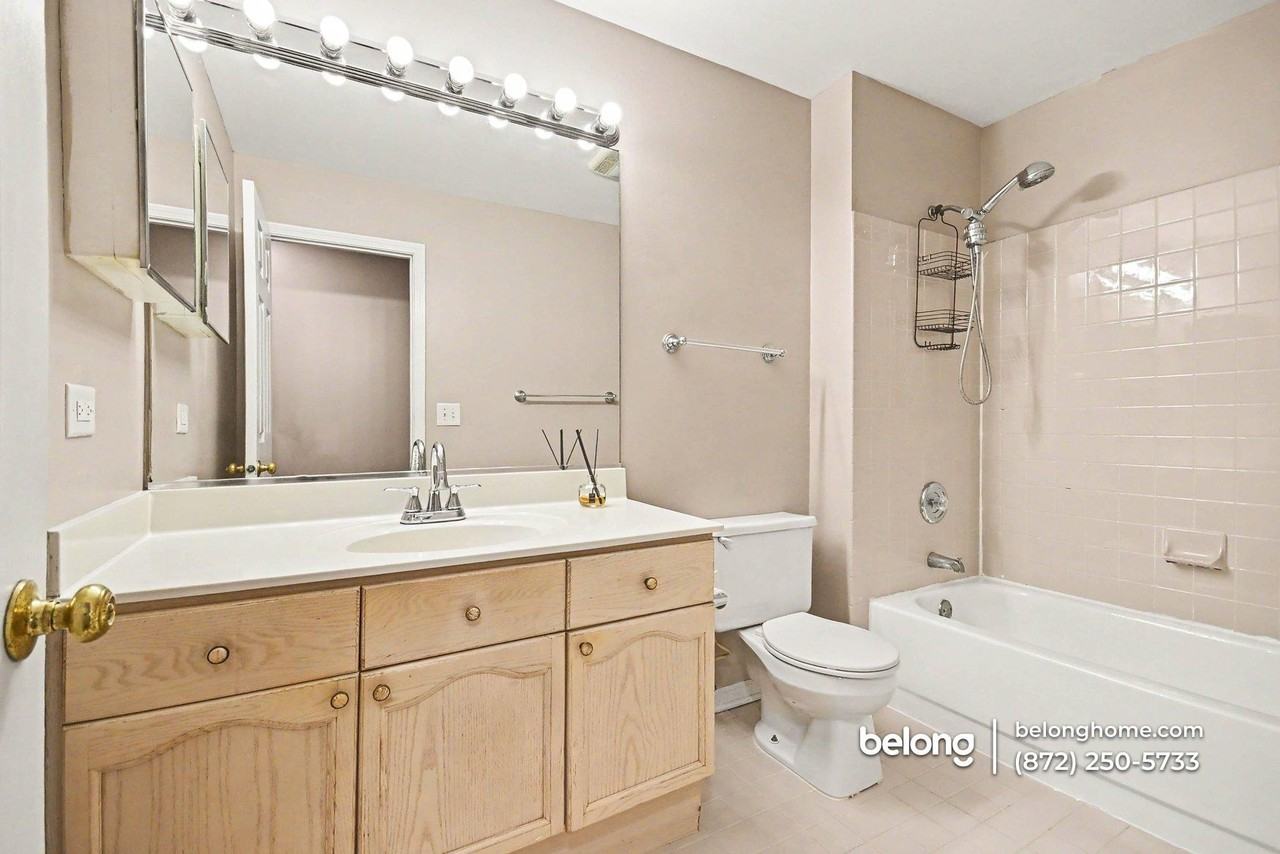 728 N Gary Ave #214 - Photo 6 of 16